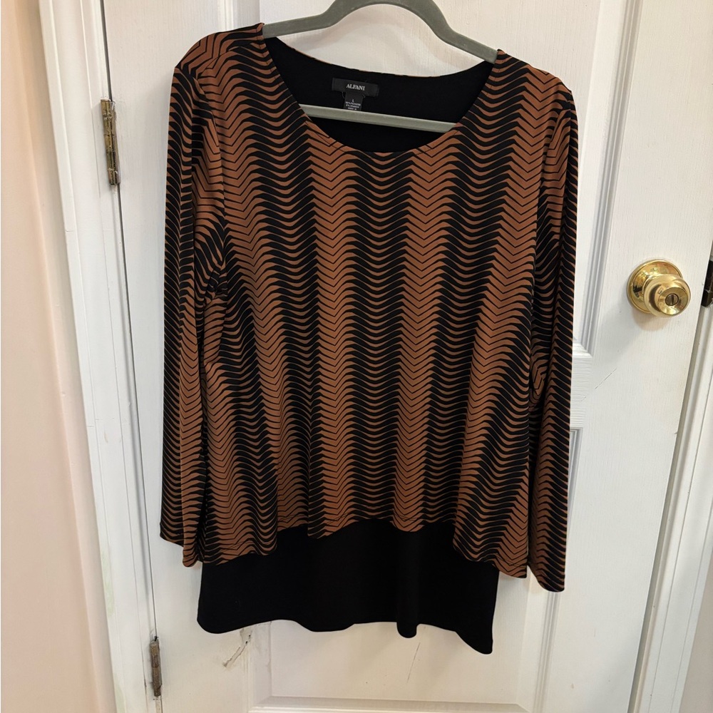 Alfani Black and Brown Chevron Long Sleeve Top, Like New